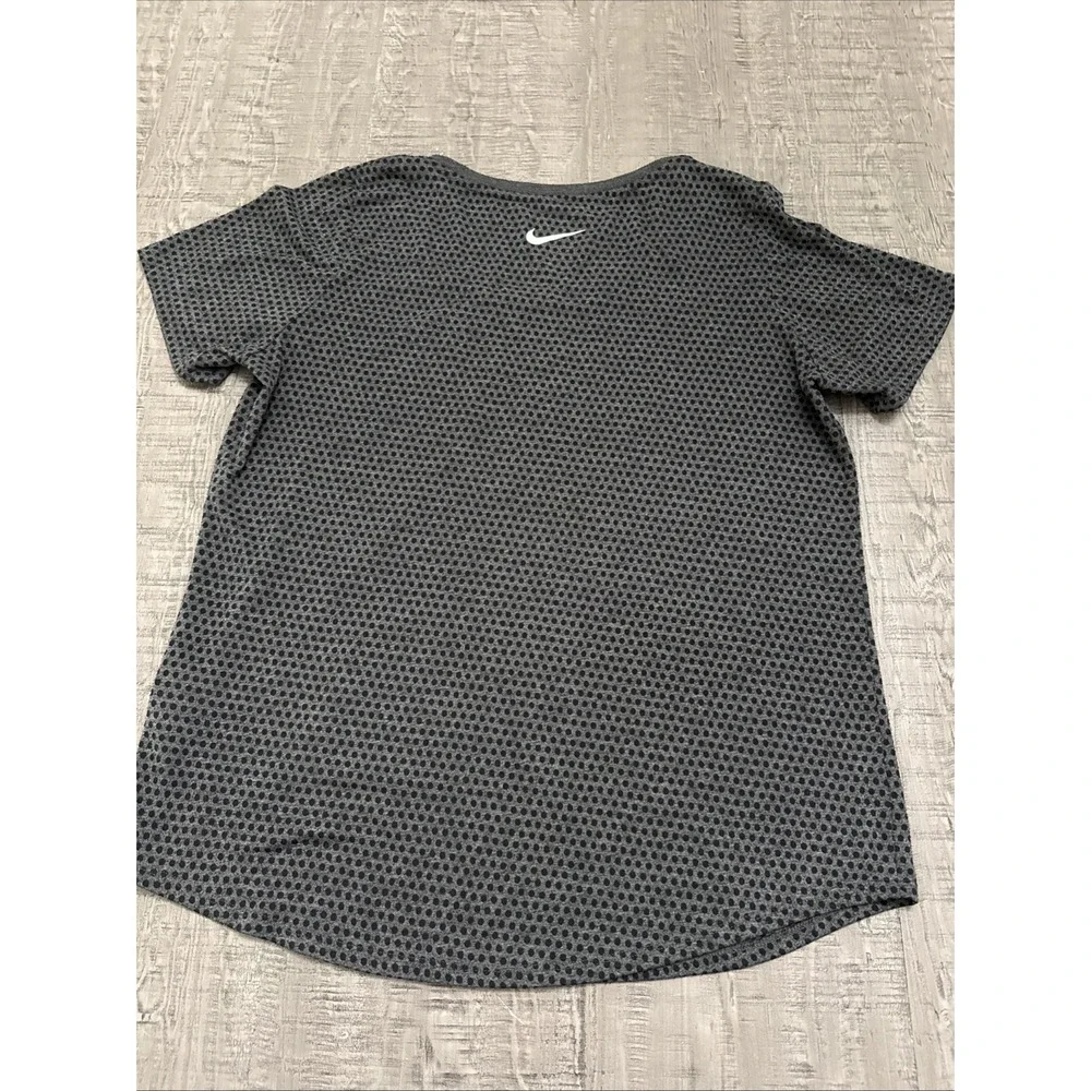 Nike‎ Tee shirt women's Dry fit athletic cut size large black polka dot